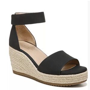 Soul Naturalizer Oribella Quarter/Ankle/T-Strap Sandals Size: 9M

3.5